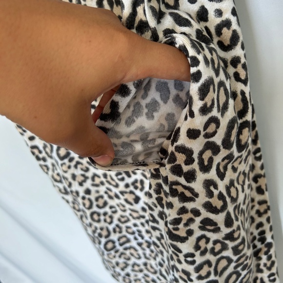 Simply Vera Vera Wang Leopard Print Knit Dress - Picture 3 of 7